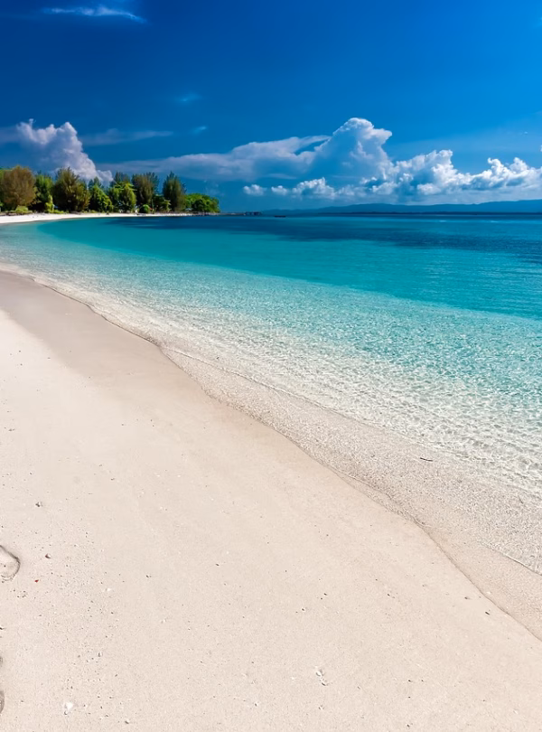 beach sea footprints sand 6292382
